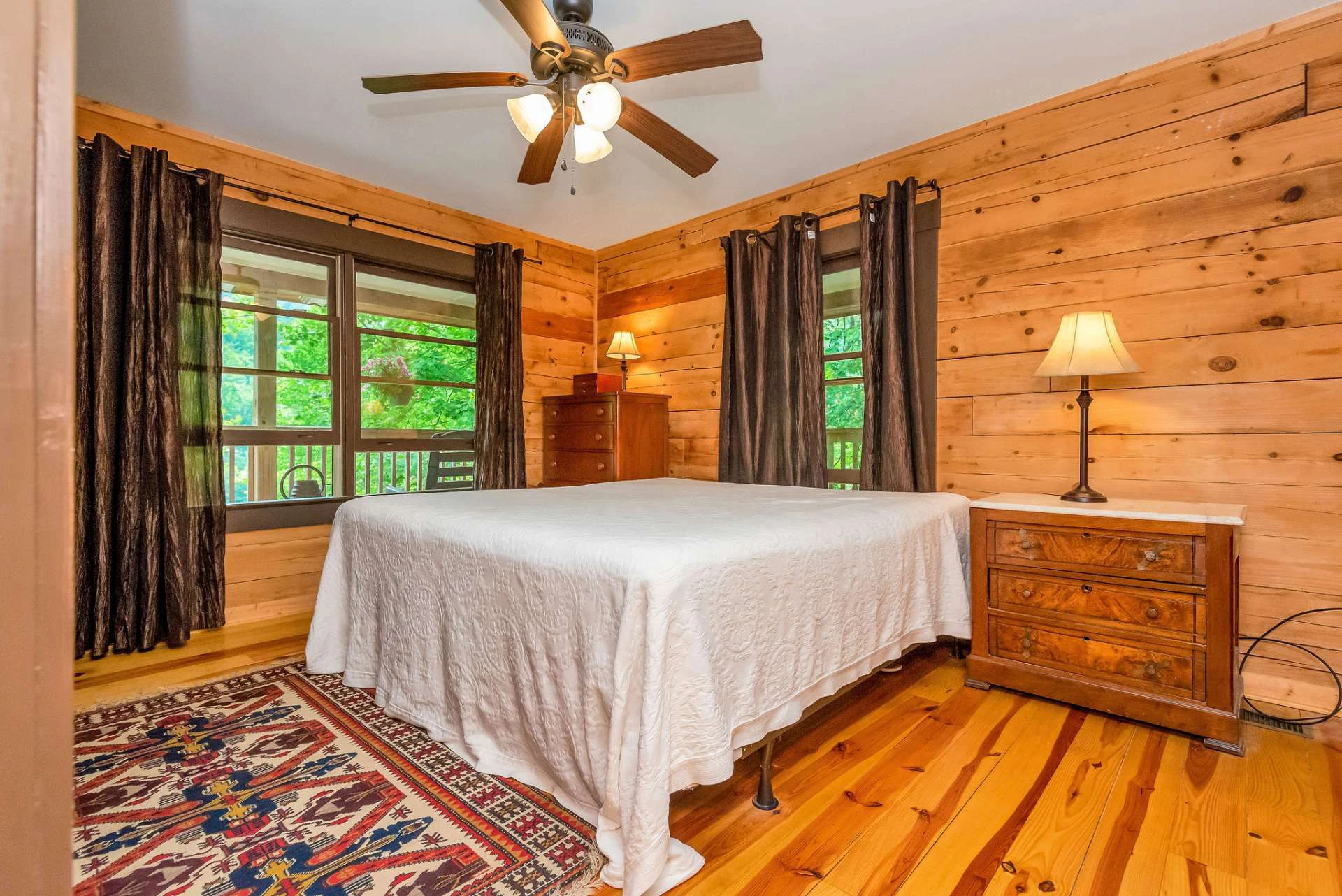 Image number 3 for the current listing
